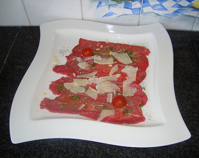 Rundcarpaccio met kaaskrullen en vinaigrette
Recepten - Voorgerechten & hapjes
Klik om meer te lezen