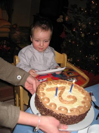 Biscuit met boterroom: verjaardagstaart, kerstgebak of paasgebak 6