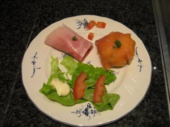 Pakketjes van gerookte zalm en couscous met groenten 3