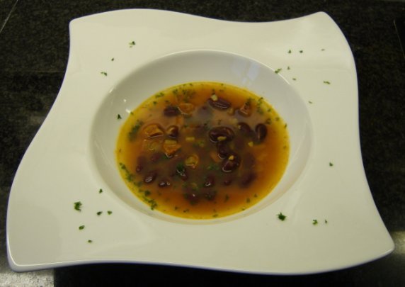 Pittig gekruide soep met bonen en chorizo 1