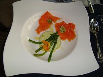 Gerookte zalm met aspergemousse 8