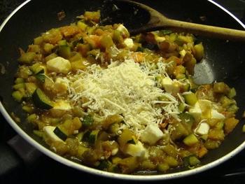 Tagliatelle of penne met aubergine, courgette en tomaat 9