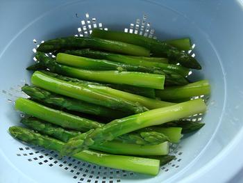 Involtini met asperges of kalfsrolletje met asperges 4