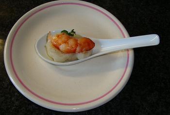 Lepelhapje met knolselderpuree en scampi 5