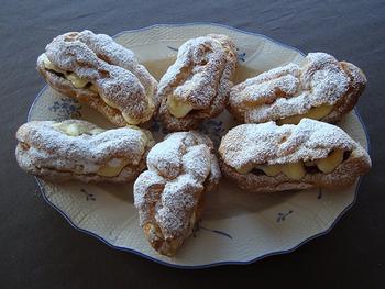 Eclairs met kersen 4