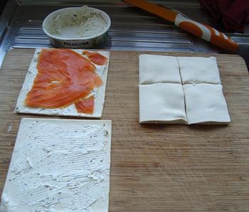 Hapje: hartige wafeltjes met kruidenkaas en ham of zalm 2