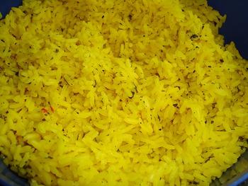 Koude Indische rijstschotel met kip en ananas 4