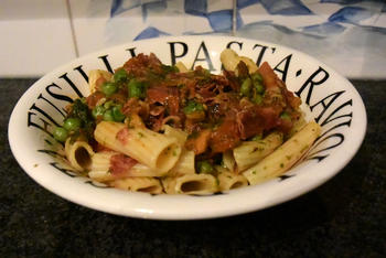 Pasta met pancetta, doperwten en tomaat 9