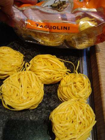 Scheermessen en mosselen met pasta: tagliolini 8