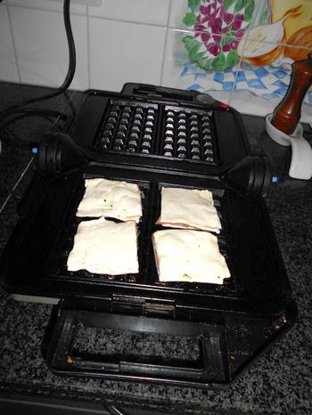 Hartig wafeltje met gerookte zalm in bladerdeeg 6