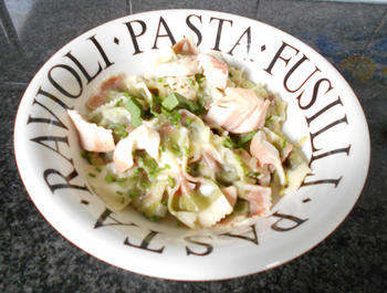 Pasta met gerookte forel en courgette in roomsaus 6