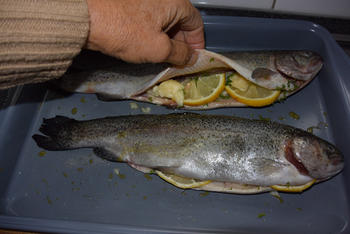 Forel met amandelen in de oven 3