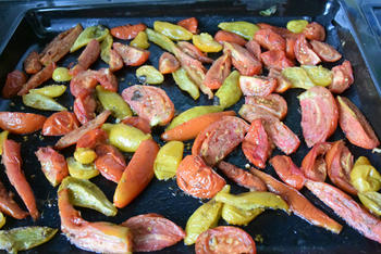 Gegrilde groenten: hier paprika en tomaten 6