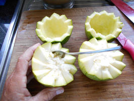 Gevulde, ronde courgettes met quinoa of rijst 4