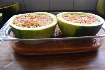 Gevulde, ronde courgettes met quinoa of rijst 8