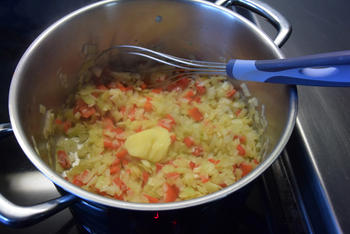 Kabeljauwhaasje met groentesaus in de oven 5