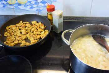 Ovenschotel: pasta met groenten en kalkoenblokjes 6