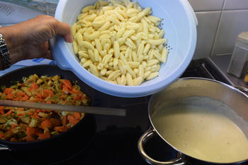 Ovenschotel: pasta met groenten en kalkoenblokjes 9