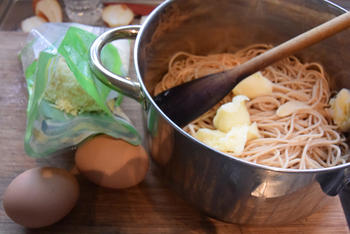 Oventaart van gehakt, spaghetti en tomatensaus 4