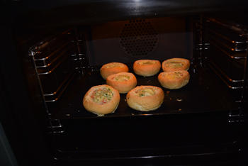 Pistolet met quichevulling en gerookte zalm of soepballetjes 4
