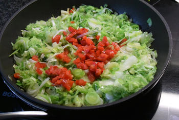 Vegetarische ovenschotel van pasta en groenten. 2