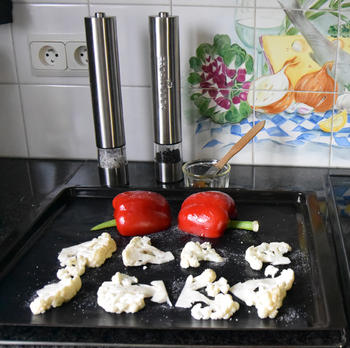 Heerlijke, roergebakken bloemkoolcouscous met paprika en spek 2