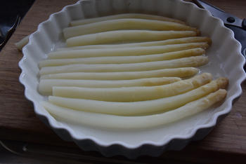 Ovenschotel met gevulde broodrolletjes van asperges en ham 2