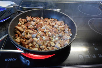 Ovenschotel van pasta, gehakt en tomatensaus 2