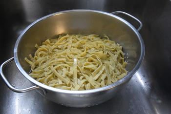 Ovenschotel van pasta, gehakt en tomatensaus 5