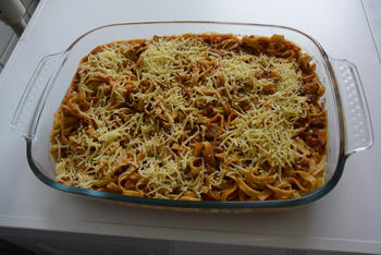 Ovenschotel van pasta, gehakt en tomatensaus 6