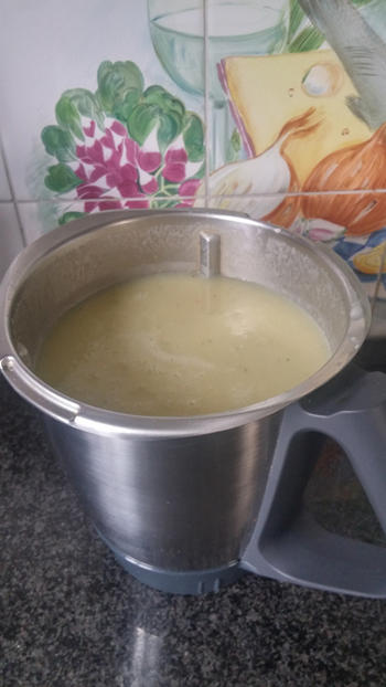 Thermomixrecept: bloemkoolsoep met garnalen. 4