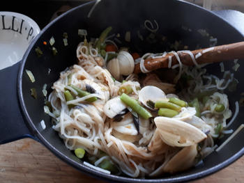 Noedels met groentjes en vongole (venusschelpen) 7