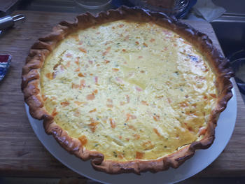 Quiche met gerookte zalm, bloemkool en paprika 7