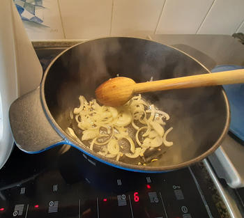 Vegetarische pikante, zoet zure pasta of Thaise curry 3