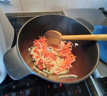 Vegetarische pikante, zoet zure pasta of Thaise curry 4