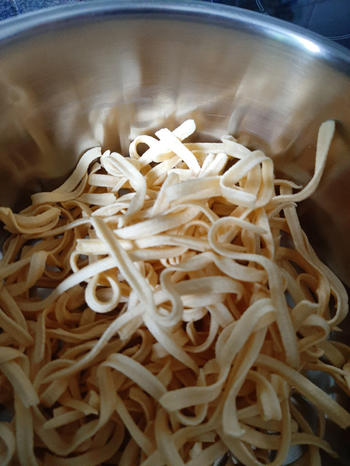 Vegetarische pikante, zoet zure pasta of Thaise curry 7