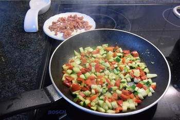 Pasta carbonara met courgette en paprika 4