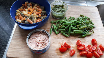 Pasta met pesto, prinsesboontjes en tonijn 2