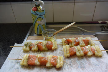 Zalm-asperges spies in de grillpan of op de barbecue 3