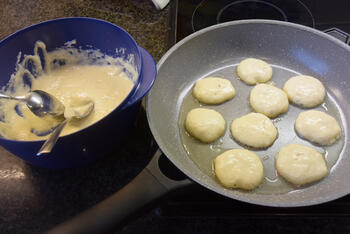 Blinis met kaviaar of gerookte zalm 8