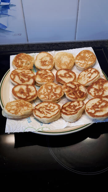 Blinis met zure room en kaviaar 7