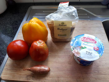 Burrata kaas met paprika, tomaten en bulgur 2