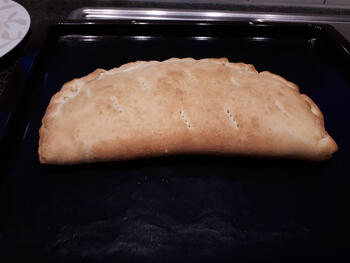 Calzone pizza wrap met witloof, tomaat en kaas 10