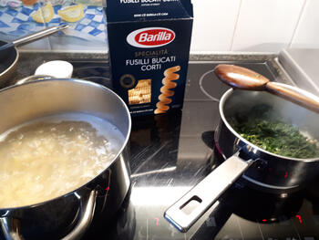 Fusilli (pasta) met zalm, spinazie en mascarpone 2