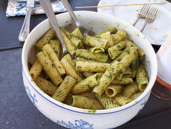 Kipsat met pasta, pesto 4