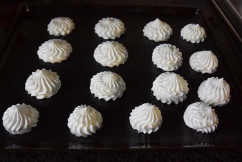 Thermomixrecept: crme brule met blauwe bessen en meringue 7