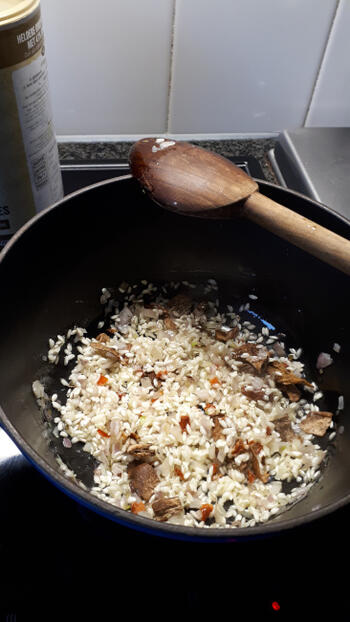 Eenvoudige, vegetarische risotto met broccoli en paprika 5