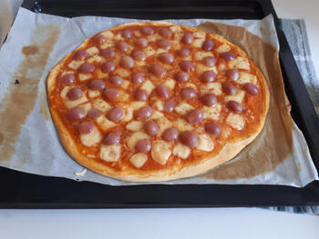 Pizzapunten met kaas en blauwe druiven 5