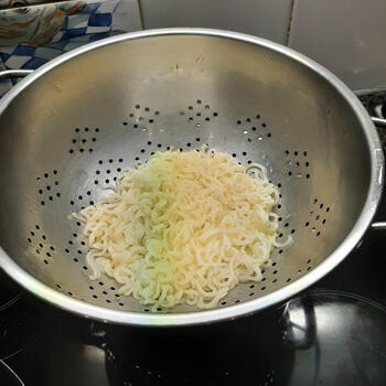 Noedels met witloof en gehaktballen 6