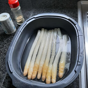 Gebakken zalm met asperges en erwtencoulis 2